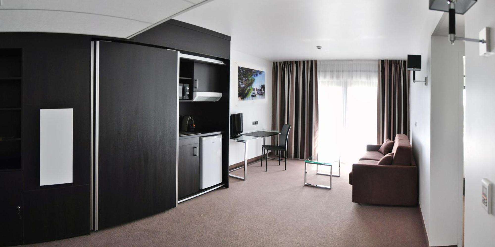Golden Tulip Pornic Suites- Appart Hotel Værelse billede