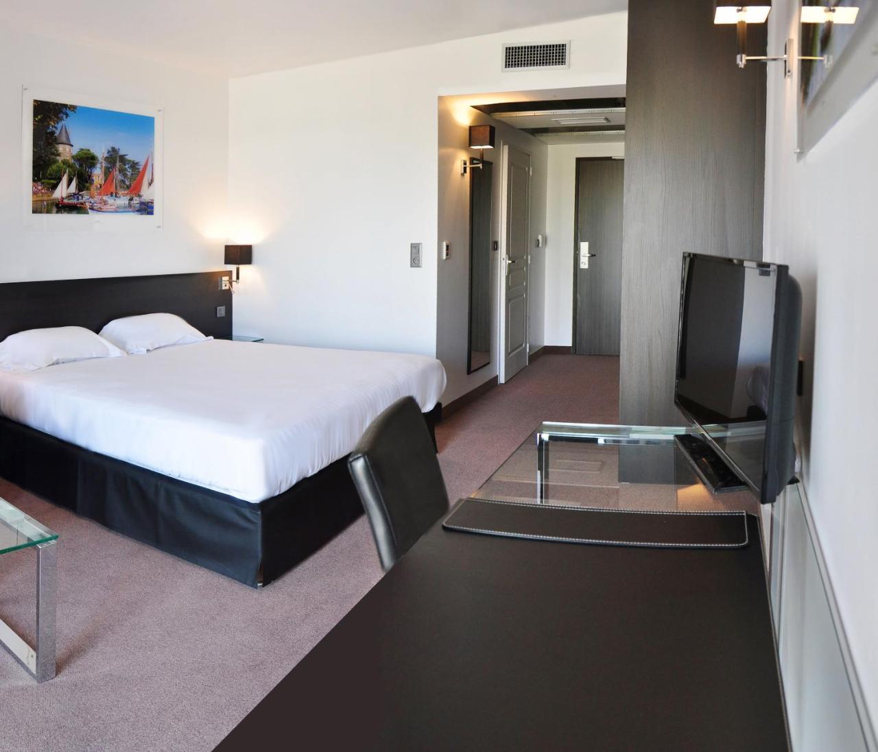 Golden Tulip Pornic Suites- Appart Hotel Eksteriør billede