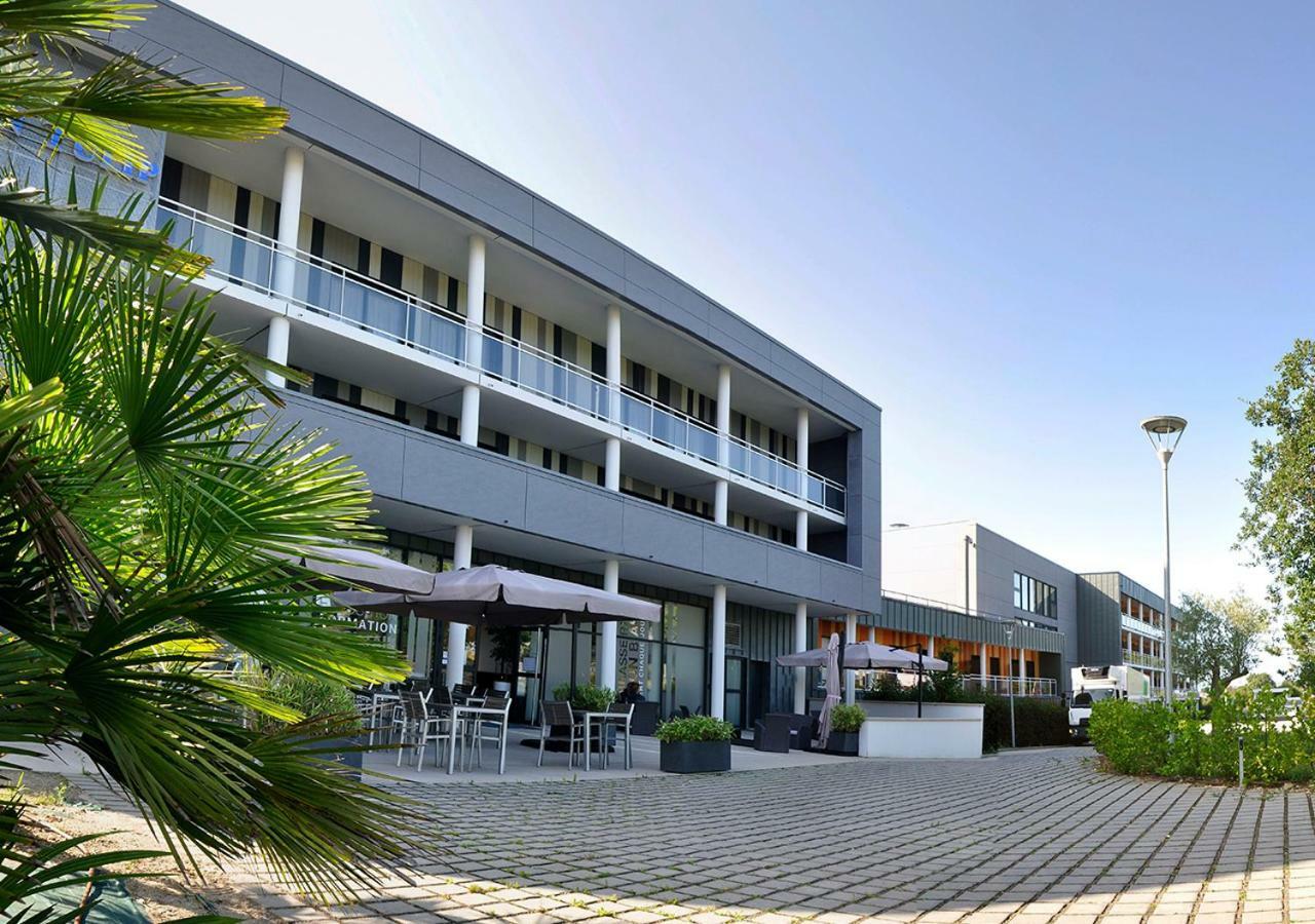 Golden Tulip Pornic Suites- Appart Hotel Eksteriør billede
