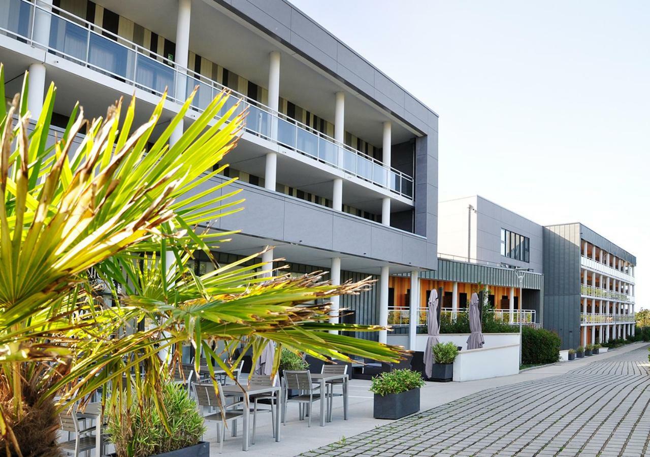 Golden Tulip Pornic Suites- Appart Hotel Eksteriør billede
